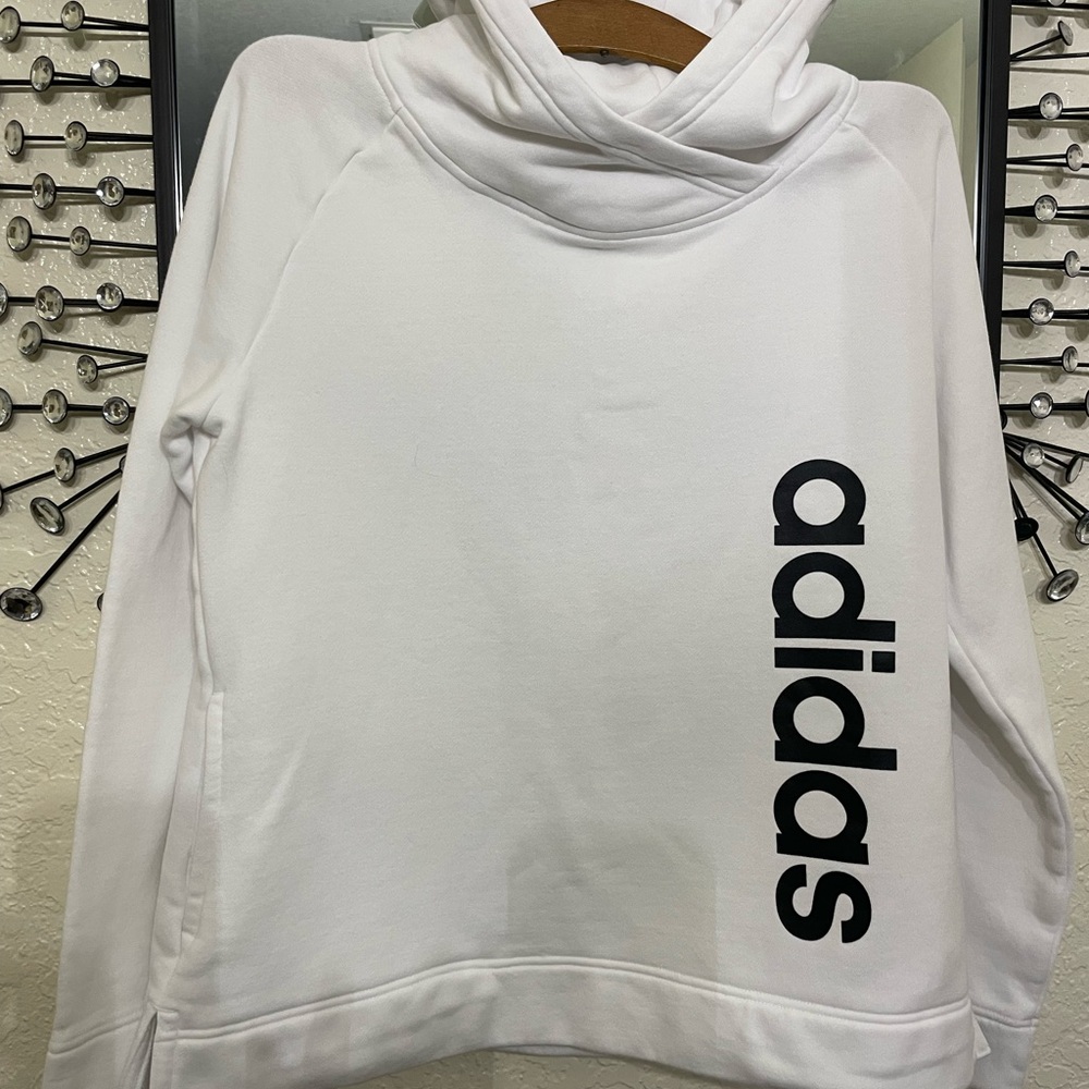 Adidas Women's size medium White Hoodie Sweater with pockets